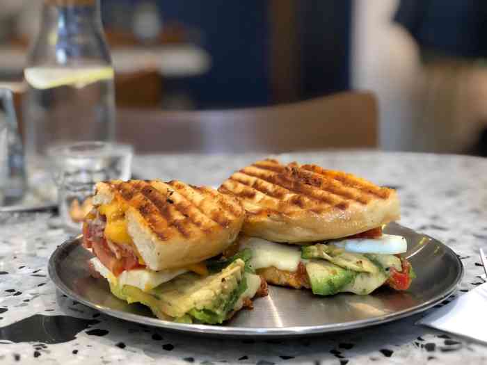 the daily bagel-"被种草好久的一家店,店面很mini但是很.