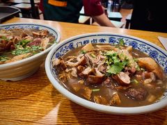 卤煮火烧-门框胡同百年卤煮(新街口店)