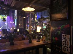 -胡桃里乐队酒馆(鎏嘉码头店)