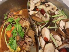 鸳鸯锅底-牛焱·贵州黄牛肉火锅(城西银泰店)