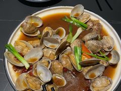 葱姜炒花蛤-鑫悦楼煎蟹·16年海鲜大排档