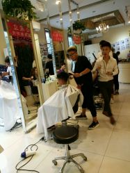 点击看大图 -卡尔诗·科技美肤连锁