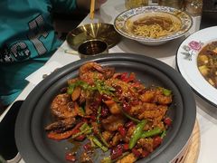 -沙枣树辣子鸡•新疆家常菜(喀什西路店)