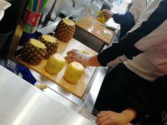 -雨露空间(嘉善万联城店)