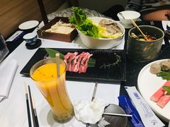 -红鼎豆捞·非遗鲍皇汤火锅(宝丰路店)