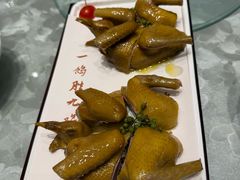 -朱记乳鸽王·非遗石岐乳鸽·全鸽宴(大兴旗舰店)
