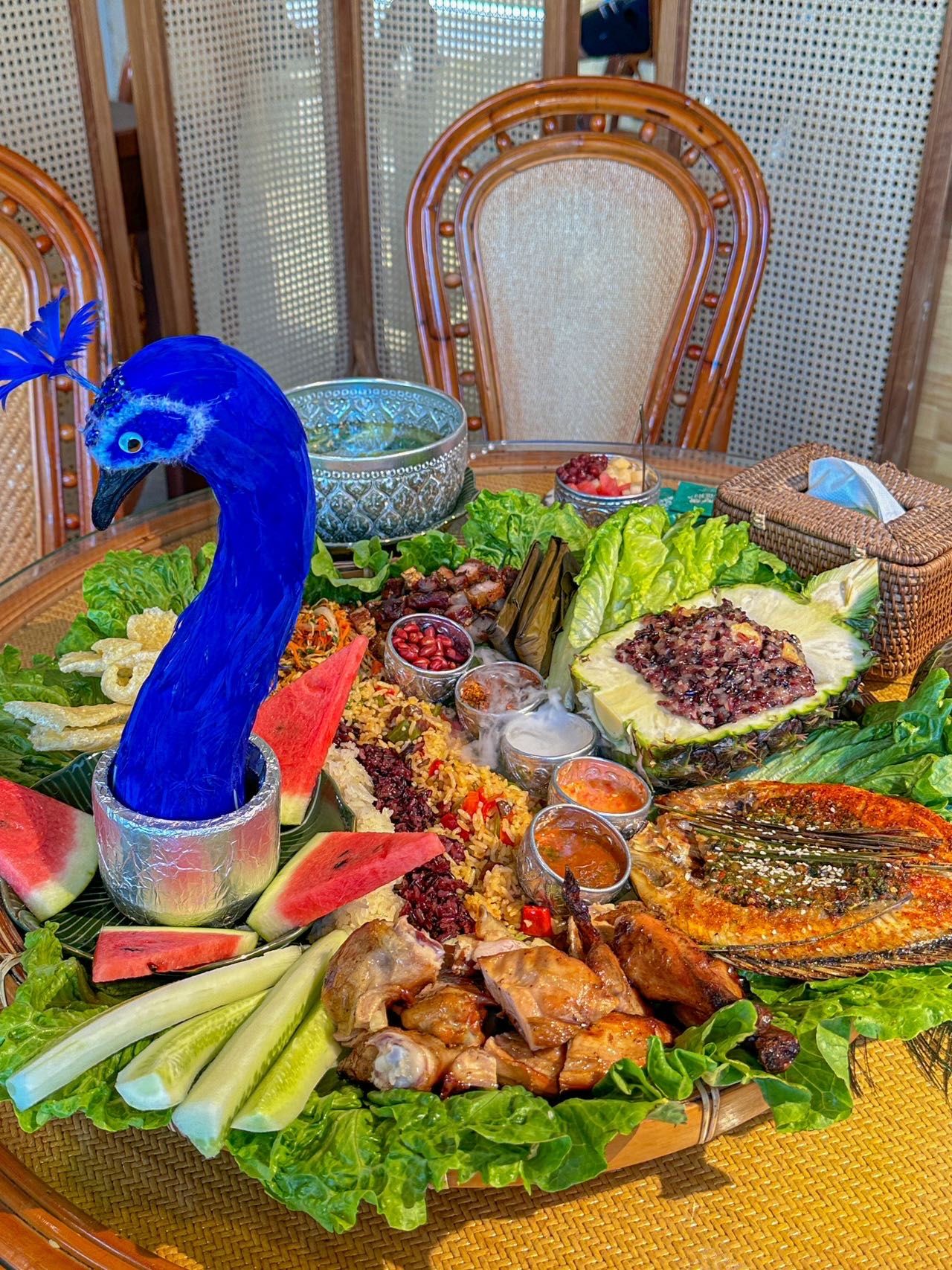 来西双版纳一定要吃的孔雀宴,好吃又有趣!