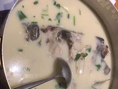 -松沪名灶·豆浆鱼头·新上海菜(飞航吾悦广场店)