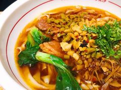 -呷佬·长沙手工米粉(金沙江路店)