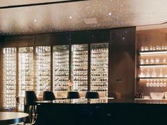 -wineapp葡萄酒餐吧(外滩金融中心店)