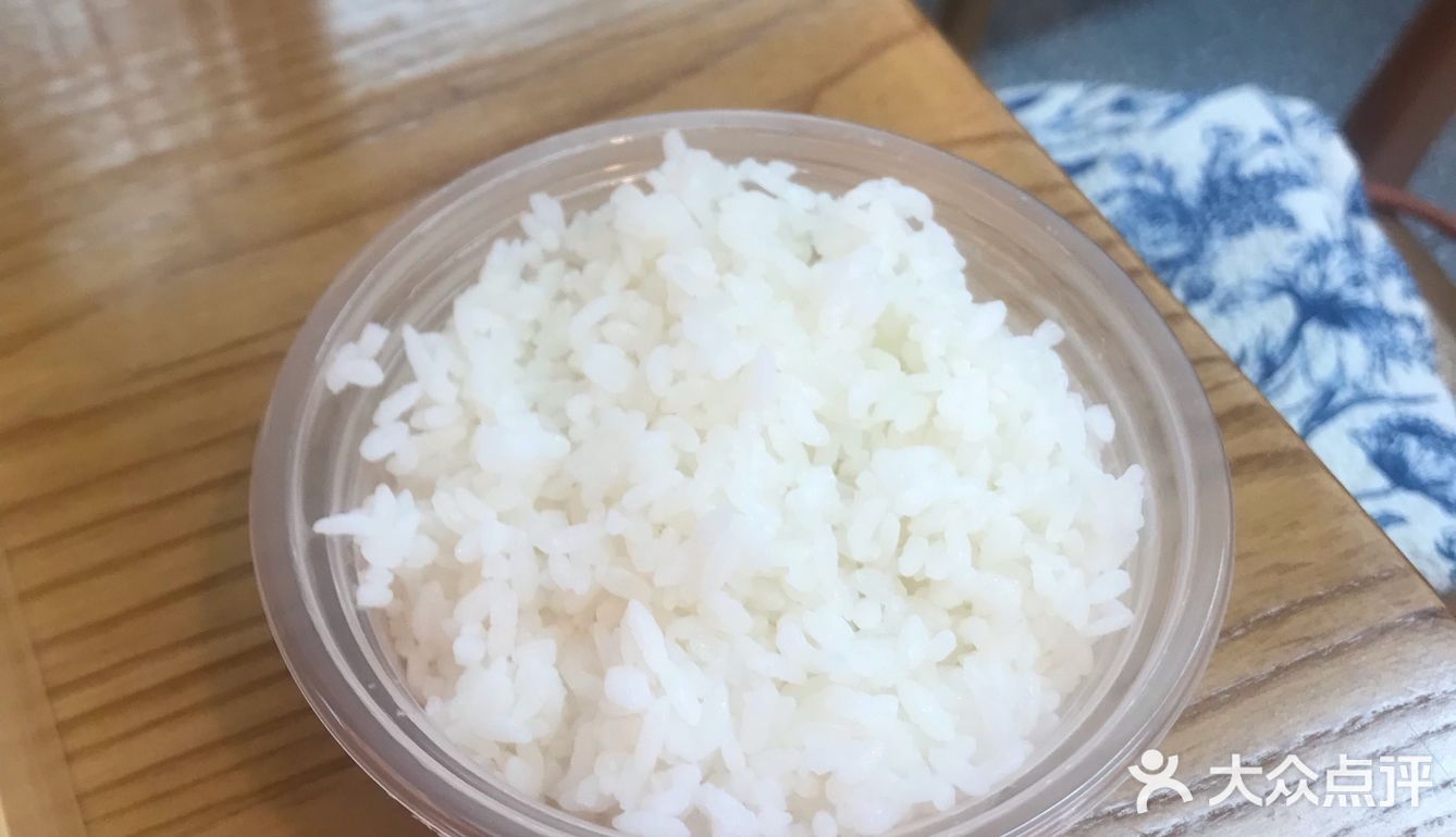 一品海鲜金锅烩吃起来