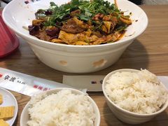 -拿渡·水煮鱼麻辣香锅(王府井奥莱·香江小镇店)