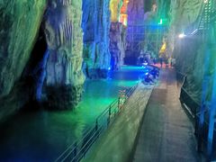 -泰安地下龙宫景区