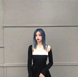 -HAIR HERE造型