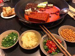 -星鸿社重庆老火锅(燃灯寺分店)