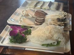 -众品蒸汽石锅坊