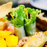 天热就爱这一口‼️太不可思议，非周末的中午要排队❓