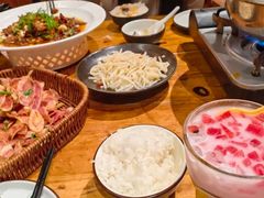 -老滇山寨•云南特色菜•地方菜•民族风情歌舞表演(金碧店)