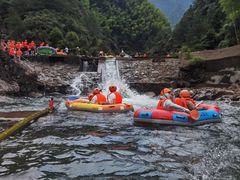 -安吉龙王山峡谷漂流