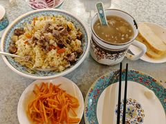 -汗腾格里·风味餐厅(新疆驻京办店)