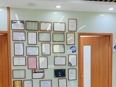 -茂菊口腔连锁(浦东南路店)
