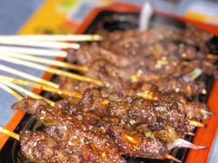 -威记烧嘢·南宁烧烤·超级生牛(绿地店)