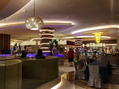 大堂-艺厨风尚餐厅 · 桔钓沙莱华度假酒店