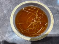 -莱莱小笼·乔艾
