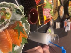 -山川小町·极番烧肉(新地假日广场店)