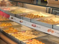 面包甜点陈列柜-稻香村(观前街店)