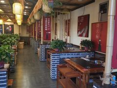 大堂-川麻婆泥锅涮肚·串串火锅(物资学院店)