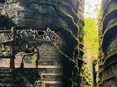 -梭布垭石林景区