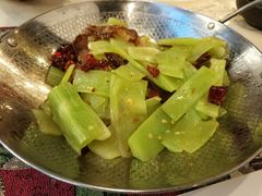 龙胜瑶寨腊味锅-刘姐啤酒鱼民族演艺餐厅(西街总店)