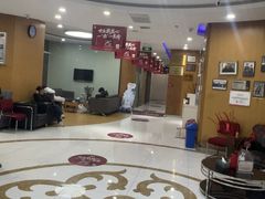 -雅悦齿科(顾村公园店)