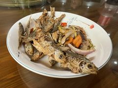 -芦茨金富饭庄·25年老字号·专做稻草鸡
