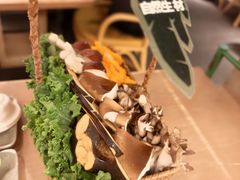 -三出山火锅(南京万象天地店)