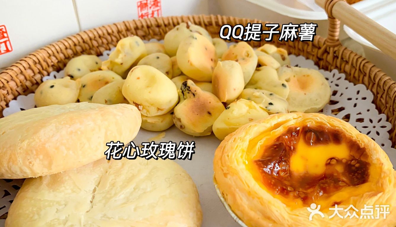 武汉探店｜十分钟我买到了虎头局