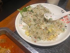 什锦香葱蛋炒饭-福苗小骆驼烧烤(大唐不夜城店)