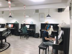 -梅纳·钢琴声乐架子鼓Mena Music(双井店)