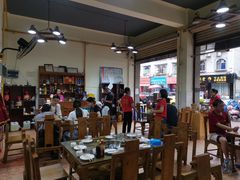 大堂-佘记全家福芋儿鸡(向阳街总店)