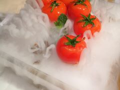 番茄脆菇沙拉-小大董·烤鸭(凤凰汇店)