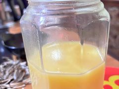 -果松木炭酸菜铜火锅·外婆参鸡汤