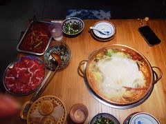 -洱火云南酸菜牛肉火锅(石景山当代商城店)