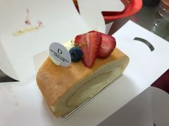 -顶东面包花园·生日蛋糕(世博店)