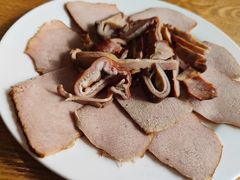 中盘熏肉熏肚-李连贵熏肉大饼(兴工街店)