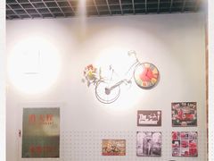 -愉肴麻辣香锅(中北镇店)