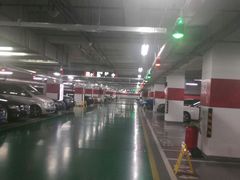 -北京财富中心-停车场