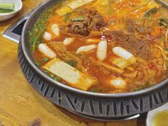 土豆排骨火锅（辣）-喇喇排骨火锅·传统韩式脊骨汤(望京西园总店)