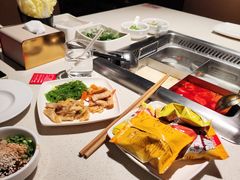 -海底捞火锅鲜切牛肉主题店(长寿路店)