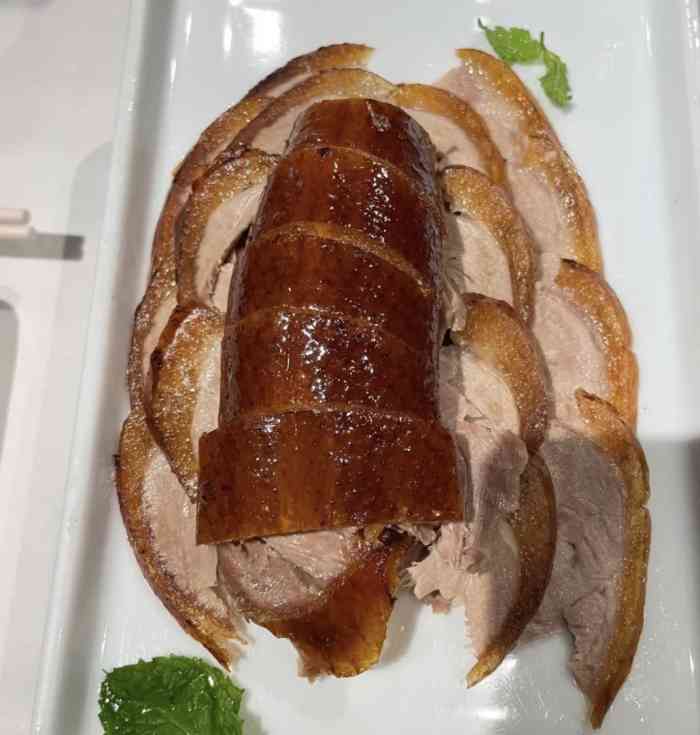 北平楼(惠新里店)-"请朋友吃饭去的那,都是老北京特色,烤鸭比.